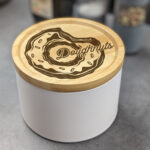 Vorratsdose aus Metall mit Bambusdeckel