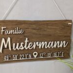 Holz-Schild in Brettoptik für die Haustür / Wohnung (konfigurierbar)