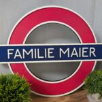 London Underground U-Bahn Schild aus Holz mit Wunschtext