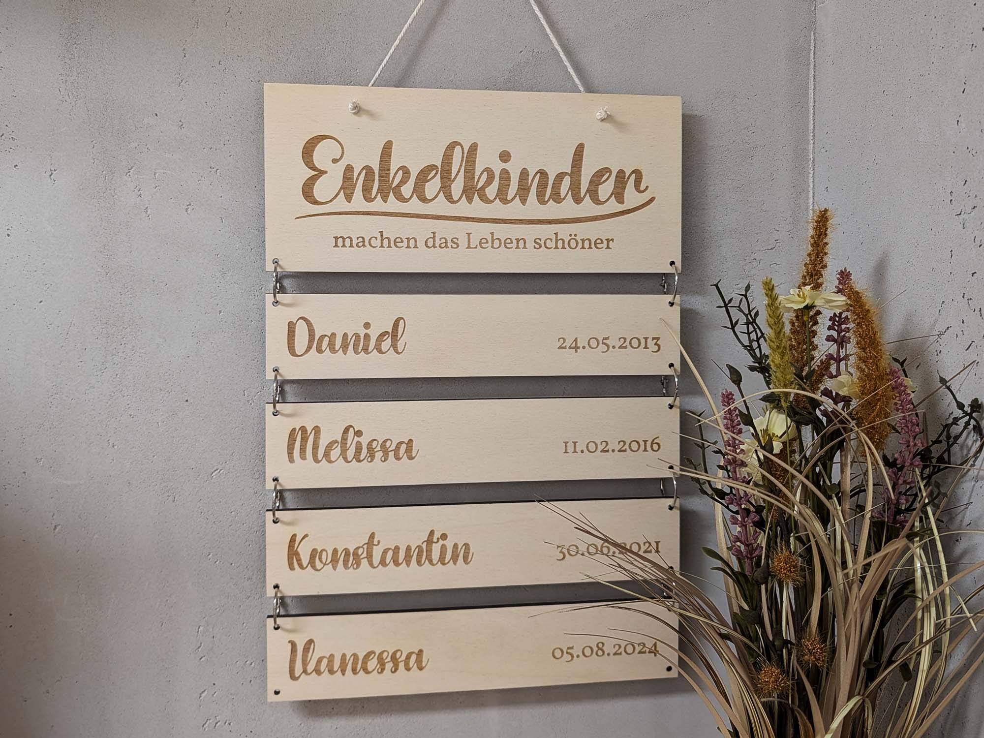 Modulares_Enkelkinder_Holz-Wandbild_Szene Modulares Enkelkinder Holz-Wandbild für Großeltern (2 Größen) – Bild 1